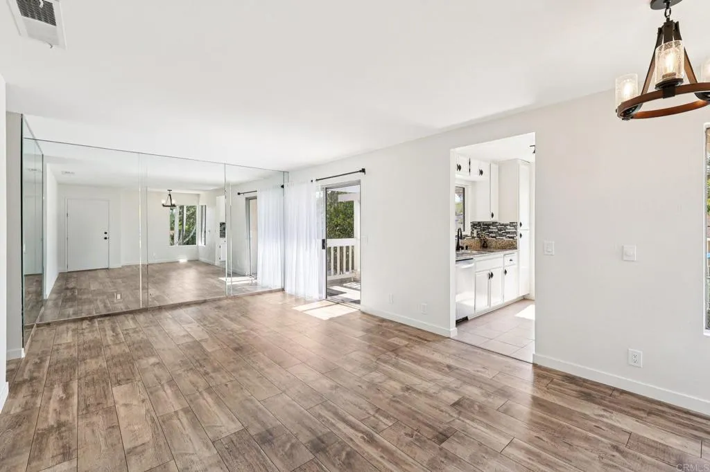 https://cdn.realtyfeed.com/cdn/127/306528277/050b79d7799433a1f9feb6f0249c2994.webp