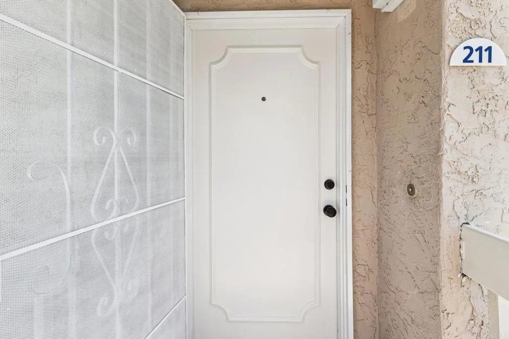 https://cdn.realtyfeed.com/cdn/127/306528277/55636d82233ea218260430e6491cd9d3.webp