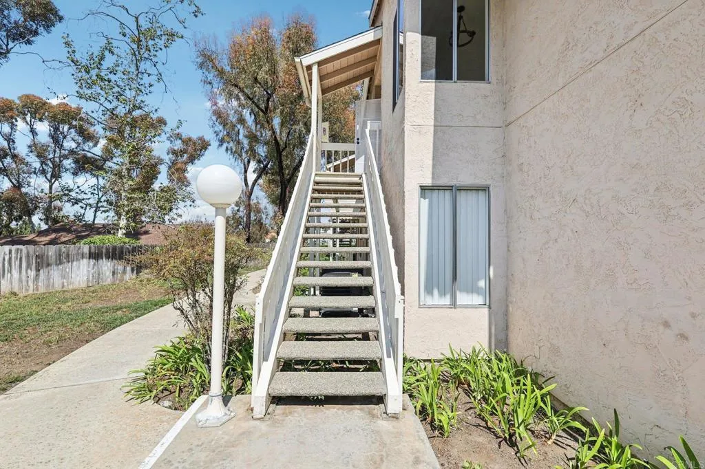 https://cdn.realtyfeed.com/cdn/127/306528277/8b3d052fbd1aa824c1c1d1b9184a43d6.webp