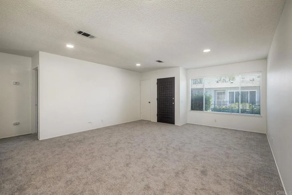https://cdn.realtyfeed.com/cdn/127/306528332/81f063a9d9a91fd57f011a3dd6cba667.webp