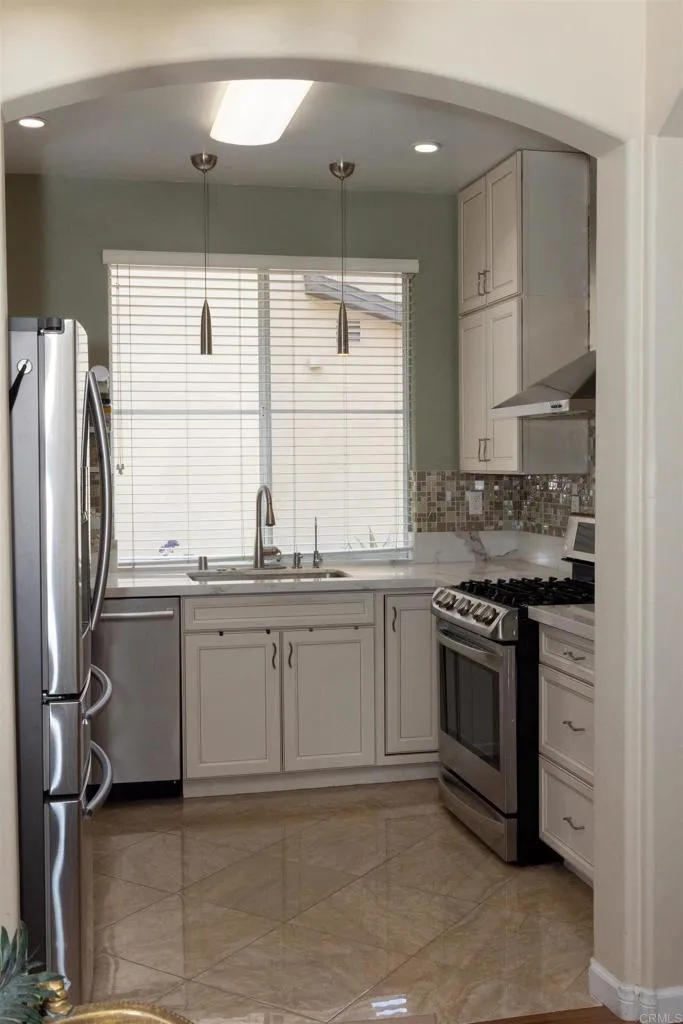 https://cdn.realtyfeed.com/cdn/127/306528341/77aa3ea499657c8193f89c4d62e67b0c.webp