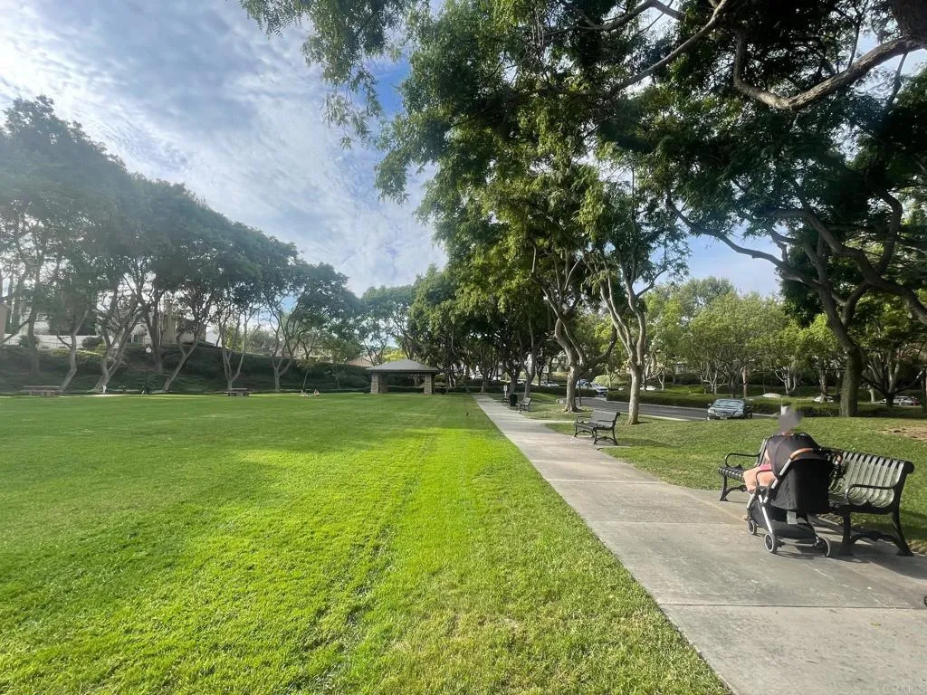 https://cdn.realtyfeed.com/cdn/127/306528341/f32e8d0eeafcf28199c4f69c559ae8f0.webp