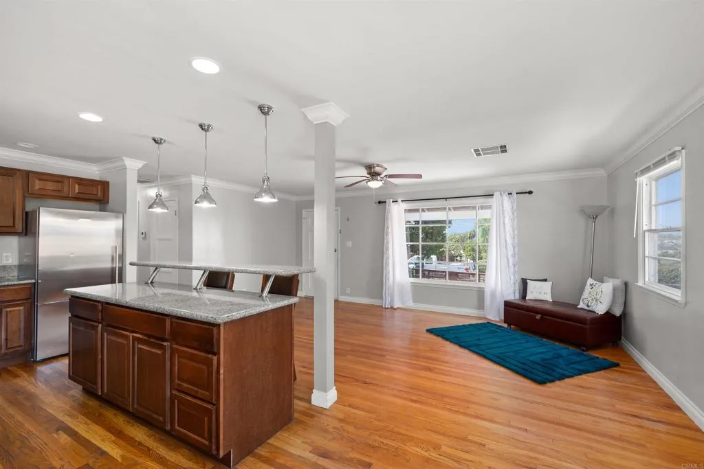 https://cdn.realtyfeed.com/cdn/127/306528361/2e62e64d78e07b85c197dce6e8d9c2ad.webp