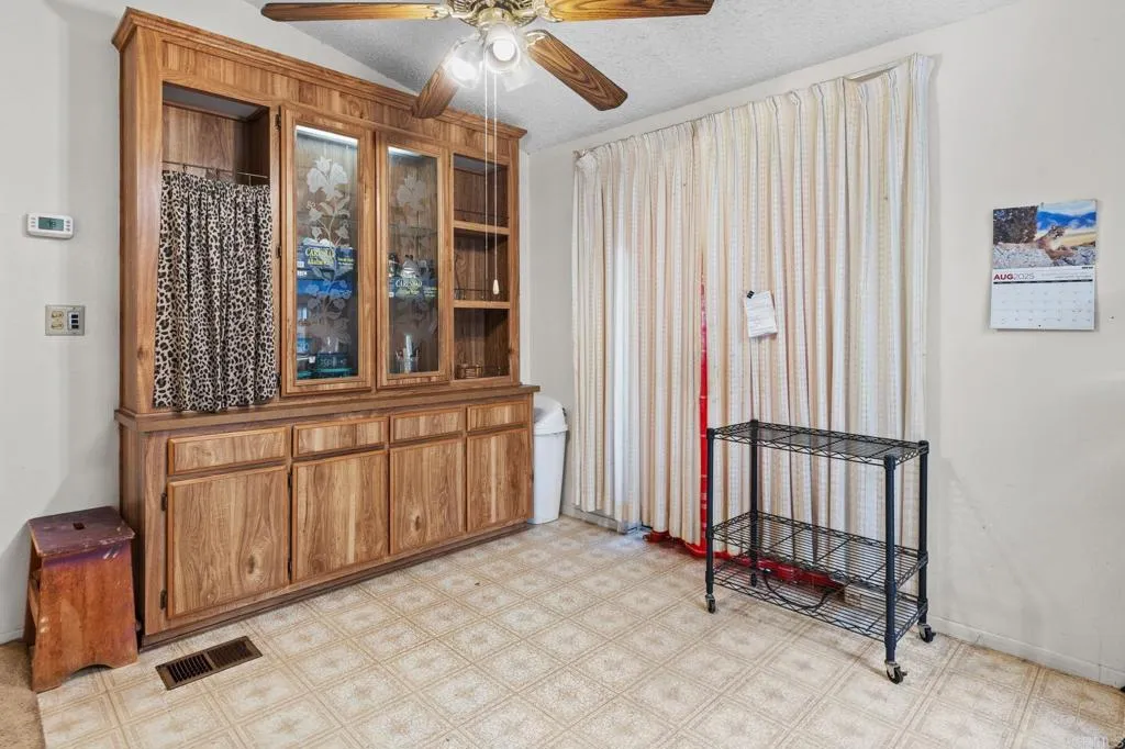 https://cdn.realtyfeed.com/cdn/127/306528402/0e2322da89918c45af4ca5a325084878.webp