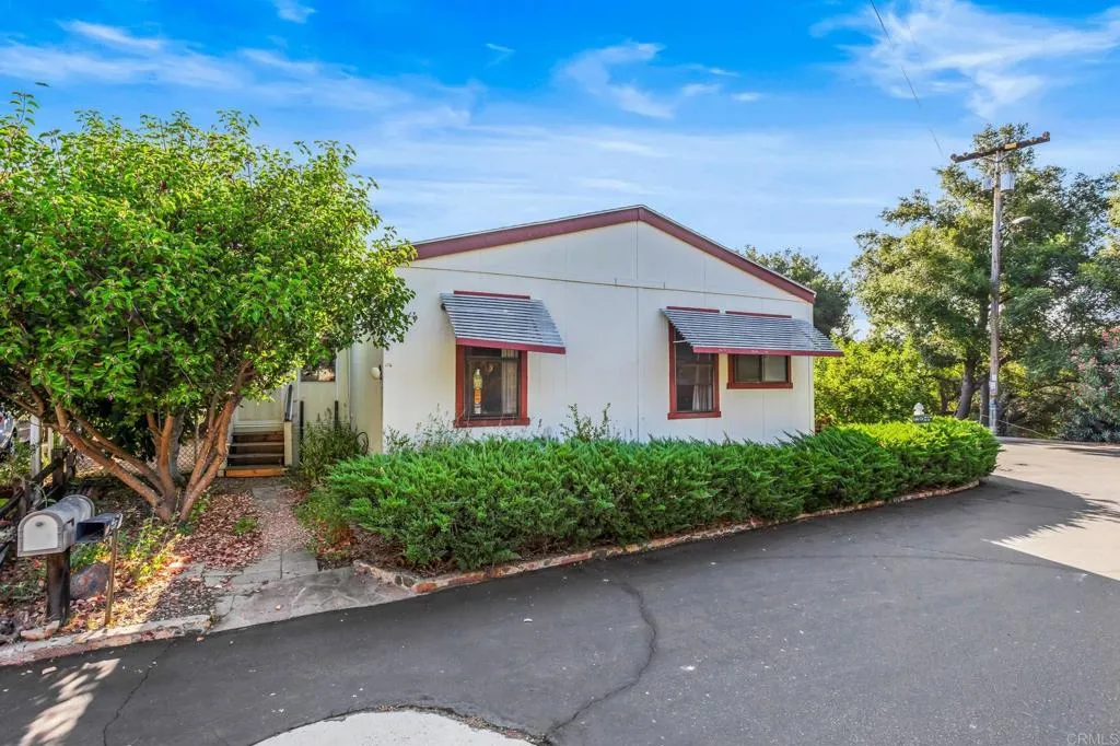 https://cdn.realtyfeed.com/cdn/127/306528402/29e7a551cabbd4c8df7b8ba579df6bfb.webp