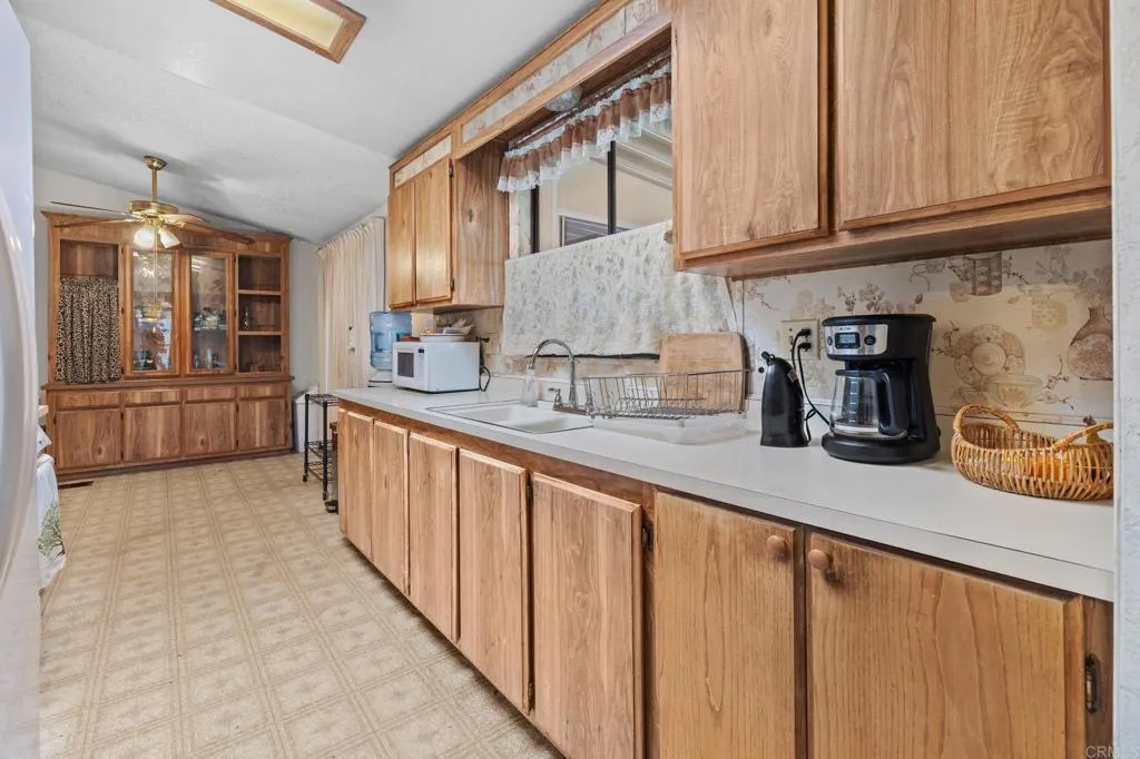 https://cdn.realtyfeed.com/cdn/127/306528402/b240af137bd4bb73b6ec7d39b8424754.webp