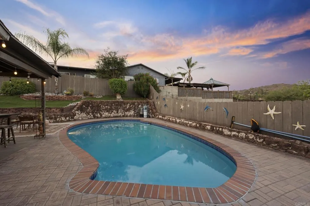 https://cdn.realtyfeed.com/cdn/127/306528406/0b18d666be52847fd08607a45658e770.webp