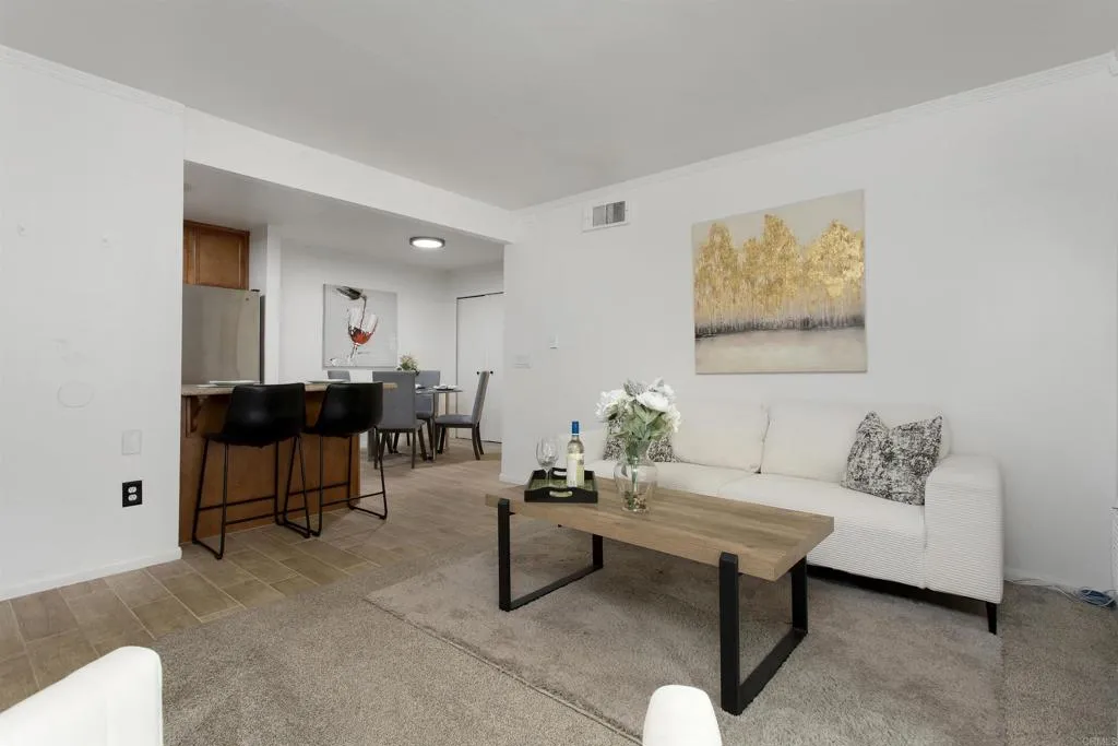 https://cdn.realtyfeed.com/cdn/127/306528407/bf51467a1994578b844245b4df4638a2.webp