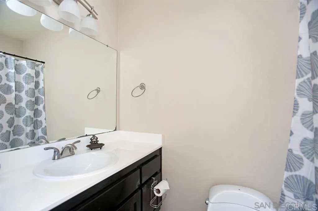 https://cdn.realtyfeed.com/cdn/127/306528428/6abde8444d0ffd345f52de854a46e773.webp
