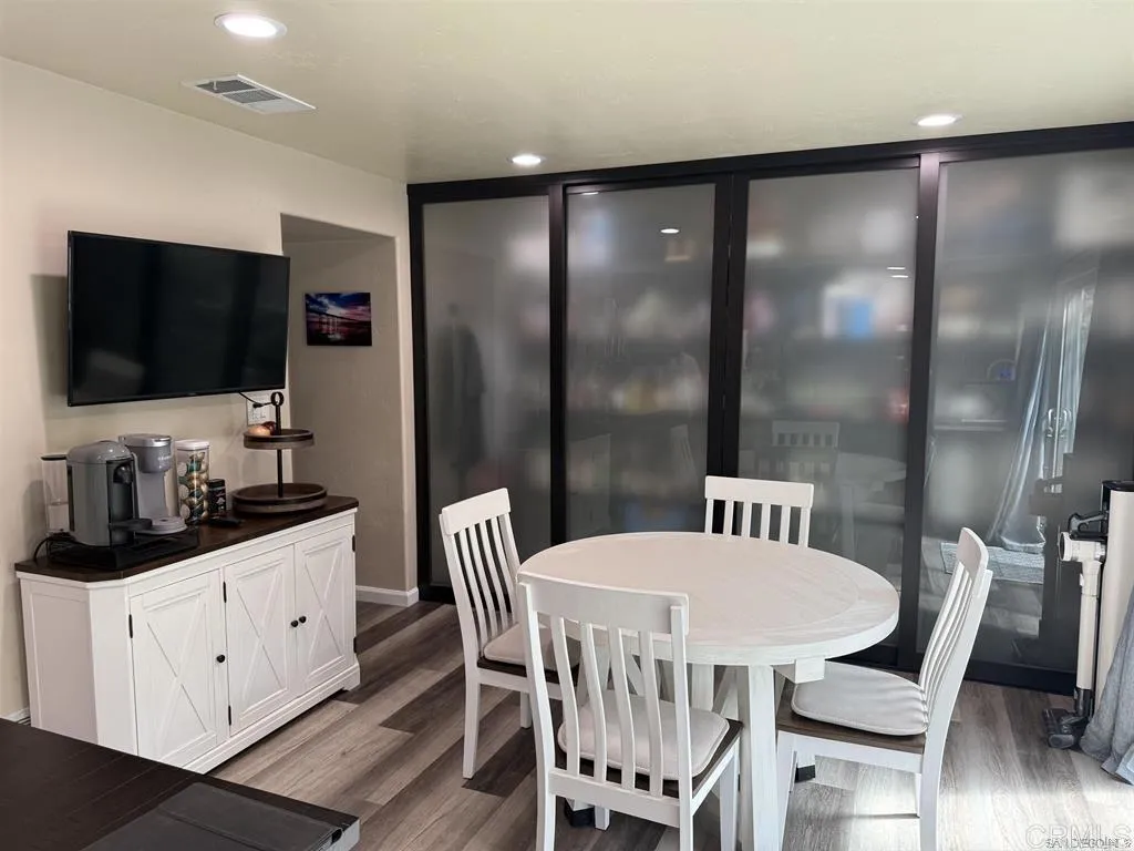 https://cdn.realtyfeed.com/cdn/127/306528428/9b4ddb63a1371572689857ed8538b7fd.webp