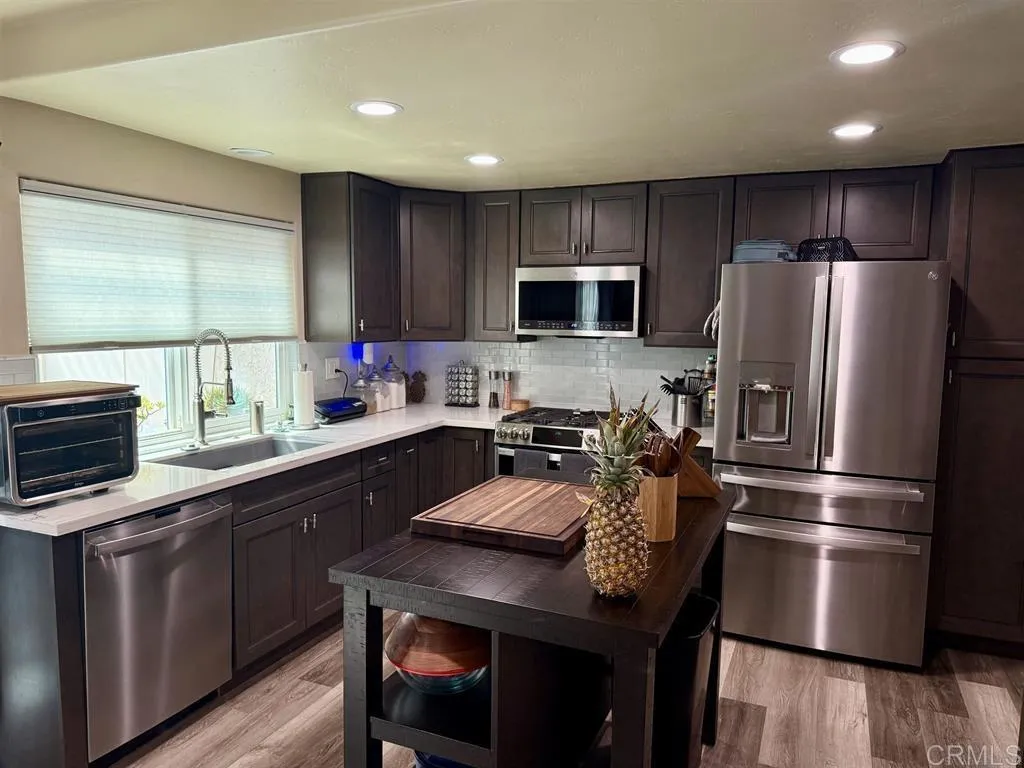 https://cdn.realtyfeed.com/cdn/127/306528428/9f4e98784f250de3c4733d9a7421981d.webp