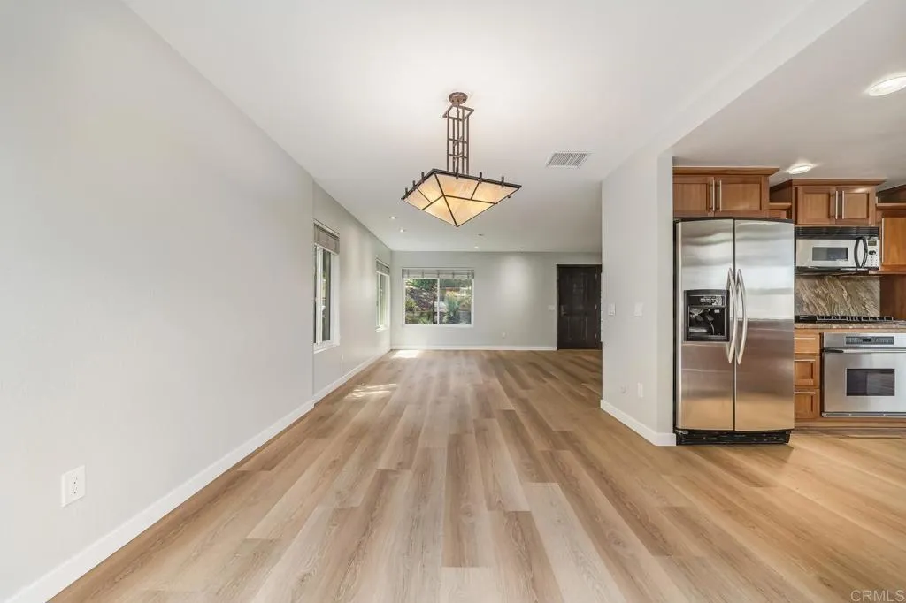 https://cdn.realtyfeed.com/cdn/127/306528463/5bbe49fd5883aa8d67f581ae1bff770e.webp