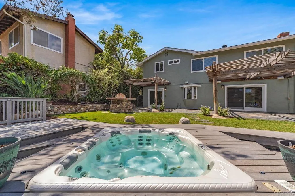 https://cdn.realtyfeed.com/cdn/127/306528463/bb6fe81766ed9da6a329e0ffda8212d9.webp