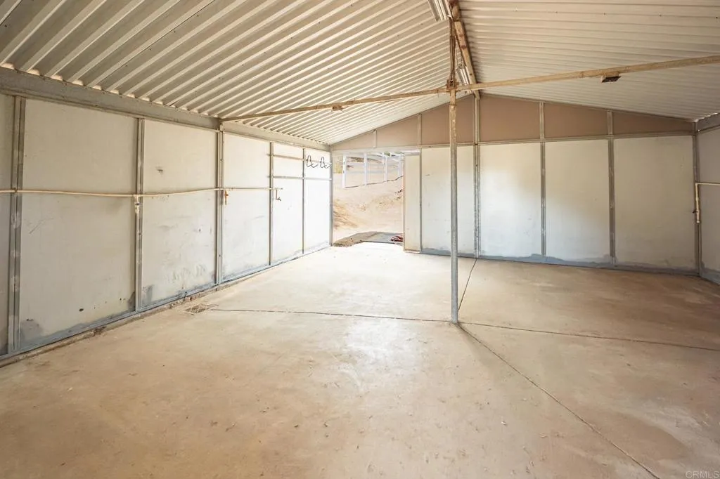 https://cdn.realtyfeed.com/cdn/127/306528545/e9f4e4439469aeda18d0610c72579b69.webp