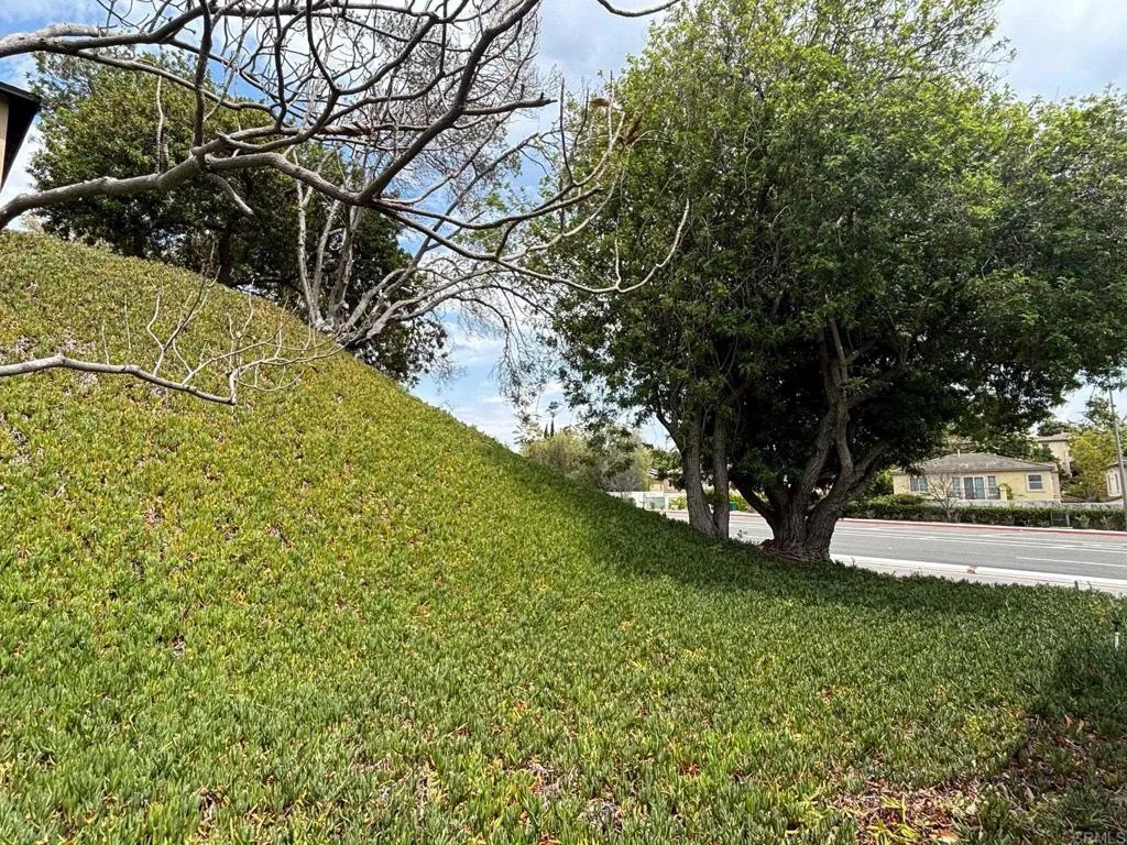 https://cdn.realtyfeed.com/cdn/127/306528612/7d7f2b07d0aed25fb64cf689090e01aa.webp