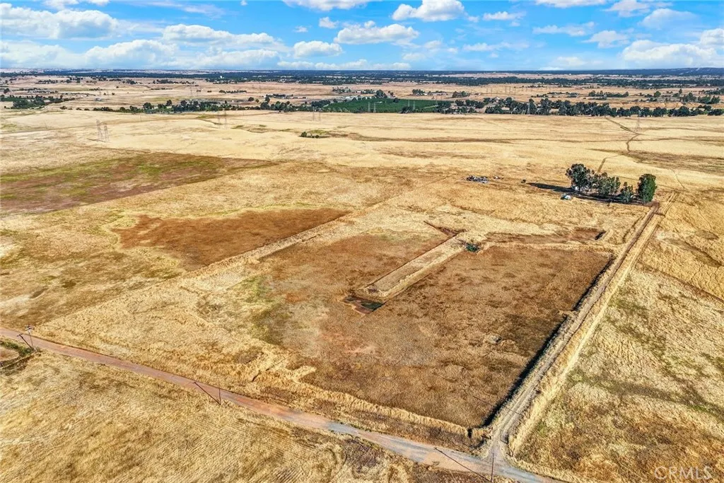 20810 Shawn, Red Bluff, CA 96080 - Photo 3 of 11, Red Bluff, CA