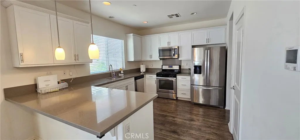 11818 Greenbrier Lane, Grand Terrace, CA 92313 - Photo 3 of 22, Grand Terrace, CA
