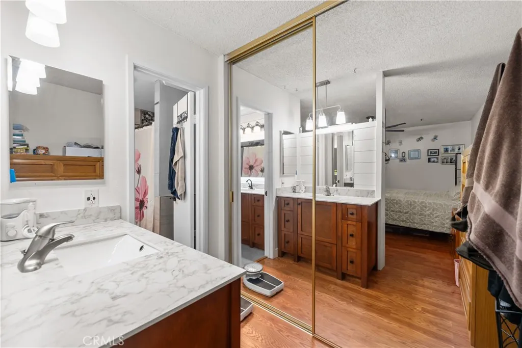 https://cdn.realtyfeed.com/cdn/127/306528688/c165a759636e6a0369c8b82365d2ead9.webp