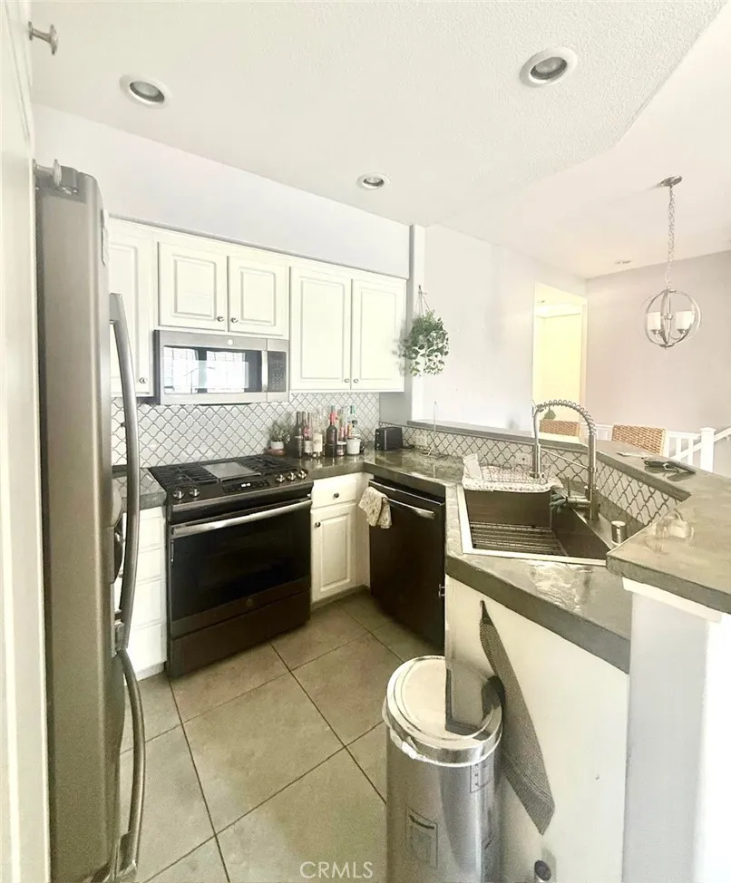 https://cdn.realtyfeed.com/cdn/127/306528806/4b7032513a38d1bd7ebc7d078c3b7b91.webp