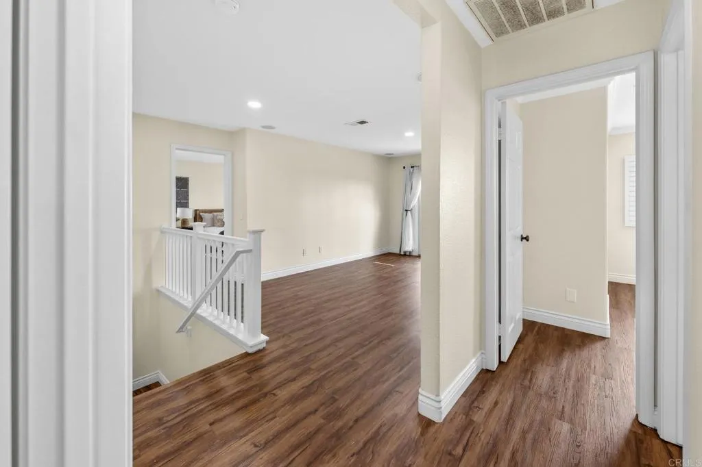 https://cdn.realtyfeed.com/cdn/127/306528871/2379e54a0ab90d5502455a33eb46b7eb.webp