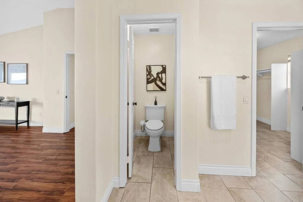 https://cdn.realtyfeed.com/cdn/127/306528871/946e9b34783eddabd9ef4a95b2a09ed3.webp