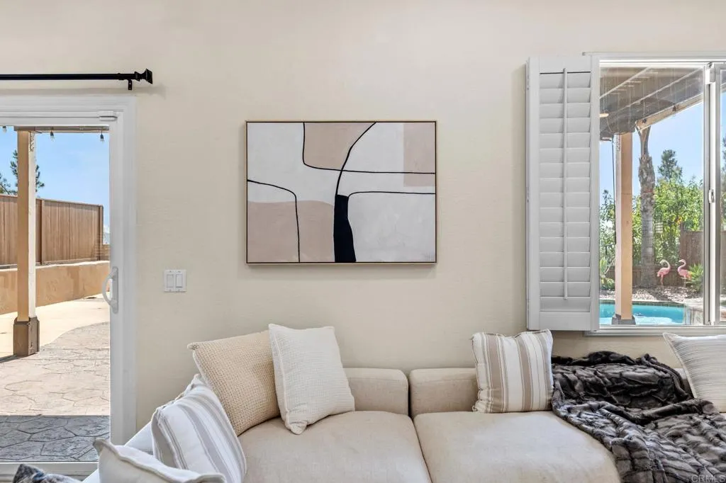 https://cdn.realtyfeed.com/cdn/127/306528871/b51901d5b40c54dd3055ac060ac64e64.webp