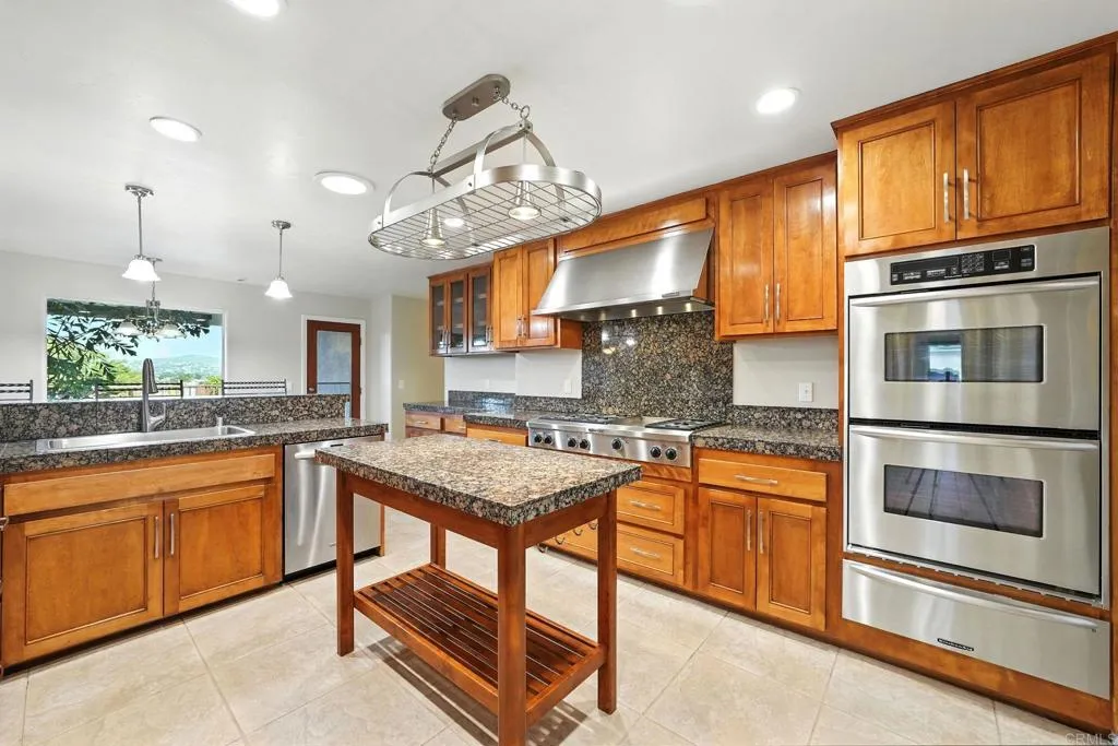 https://cdn.realtyfeed.com/cdn/127/306528924/15ae5cfa993cca2621b4818dcb014529.webp