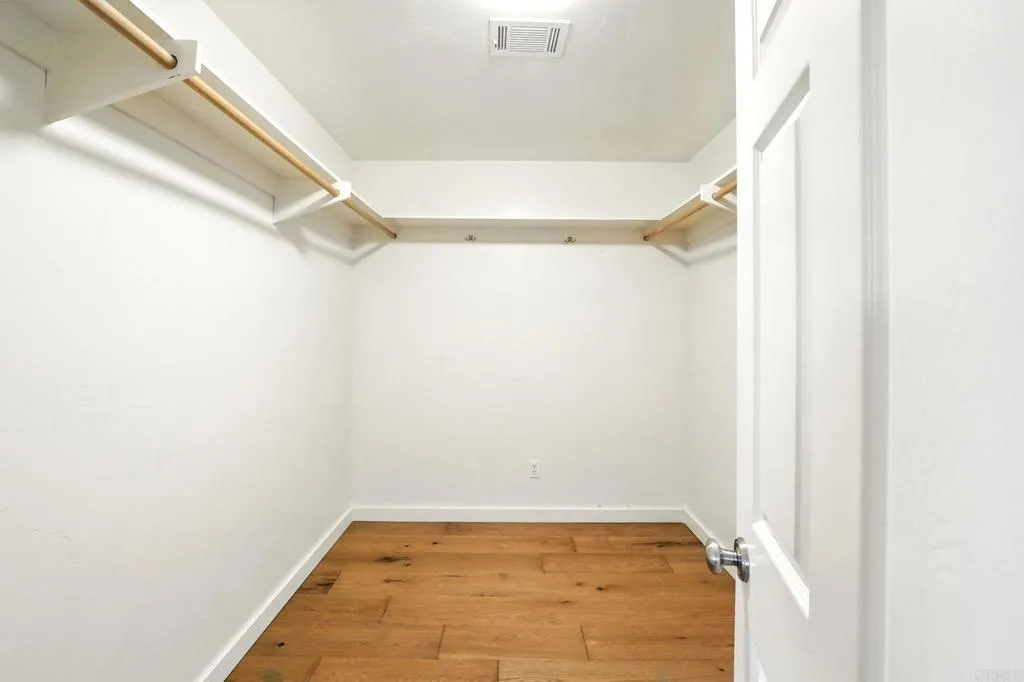 https://cdn.realtyfeed.com/cdn/127/306528924/1a1228ffe374cf54674fa3dcc0f39288.webp