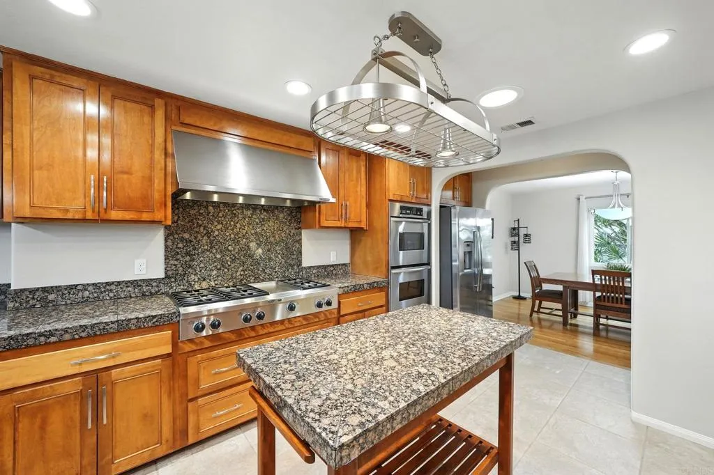 https://cdn.realtyfeed.com/cdn/127/306528924/3513c6fa3cf8048c6cf477f81731ffcd.webp
