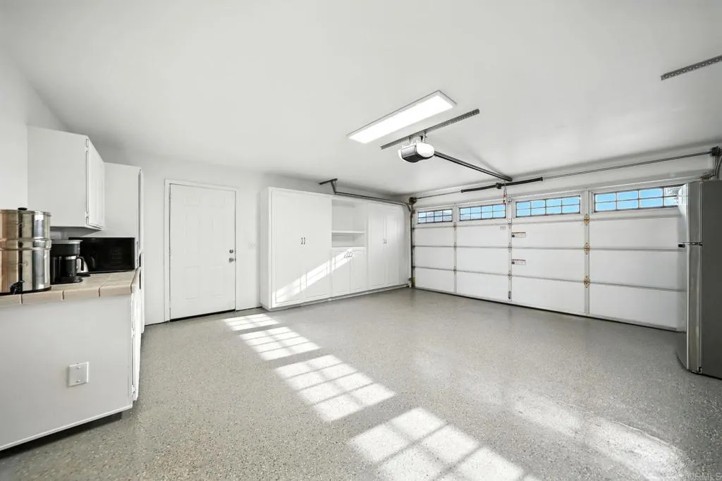 https://cdn.realtyfeed.com/cdn/127/306528924/5c74fc31c7af85c885a6d18baae49871.webp