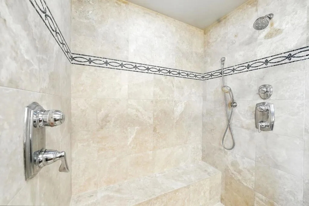 https://cdn.realtyfeed.com/cdn/127/306528924/c57151542c094c01e2ec6cdc7c3c1844.webp