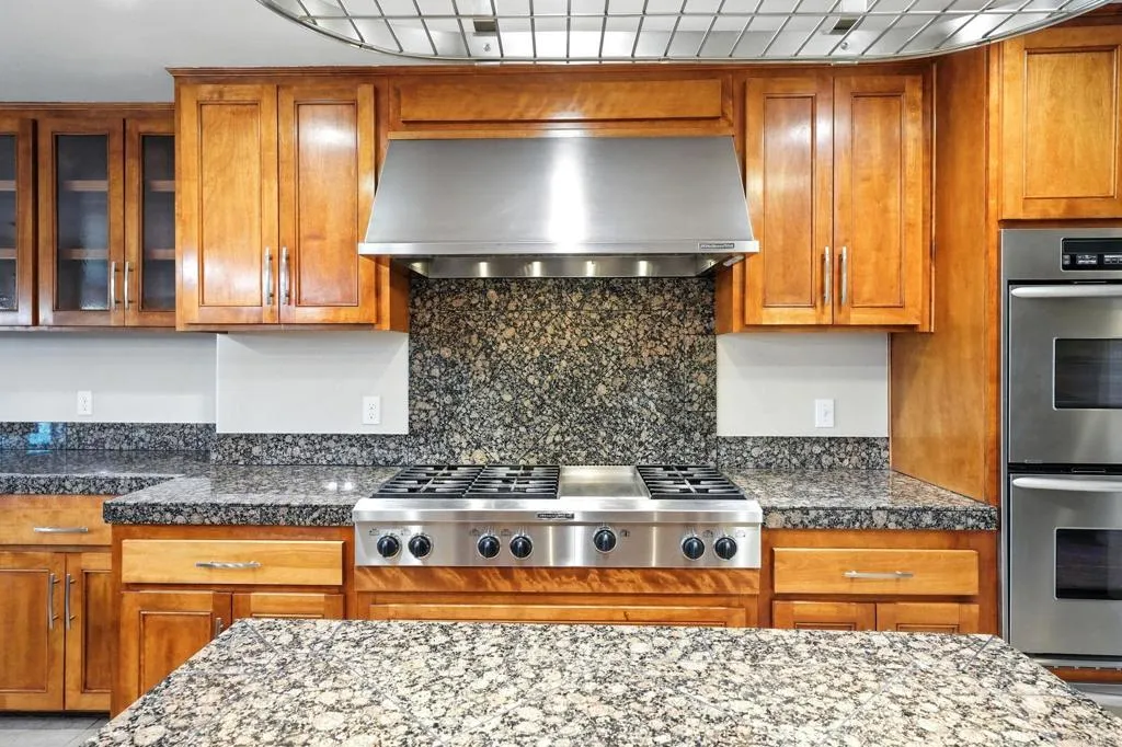 https://cdn.realtyfeed.com/cdn/127/306528924/c65d590cfdd4058e96fda21aab8b7b9f.webp