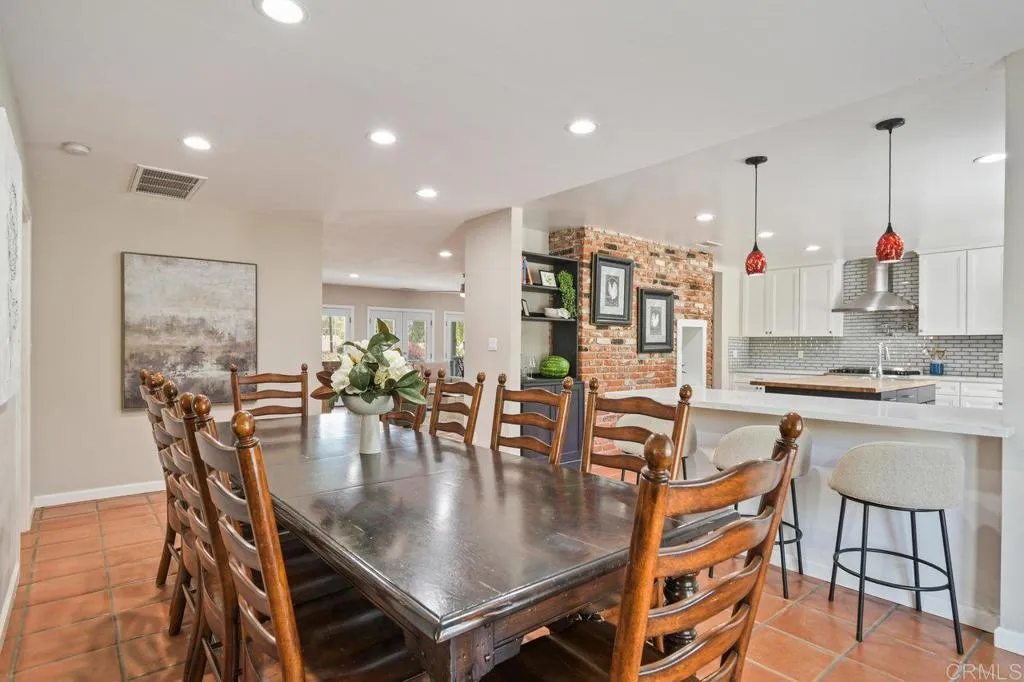 https://cdn.realtyfeed.com/cdn/127/306528958/0adf1c8113d525ce0a18f345ef401404.webp