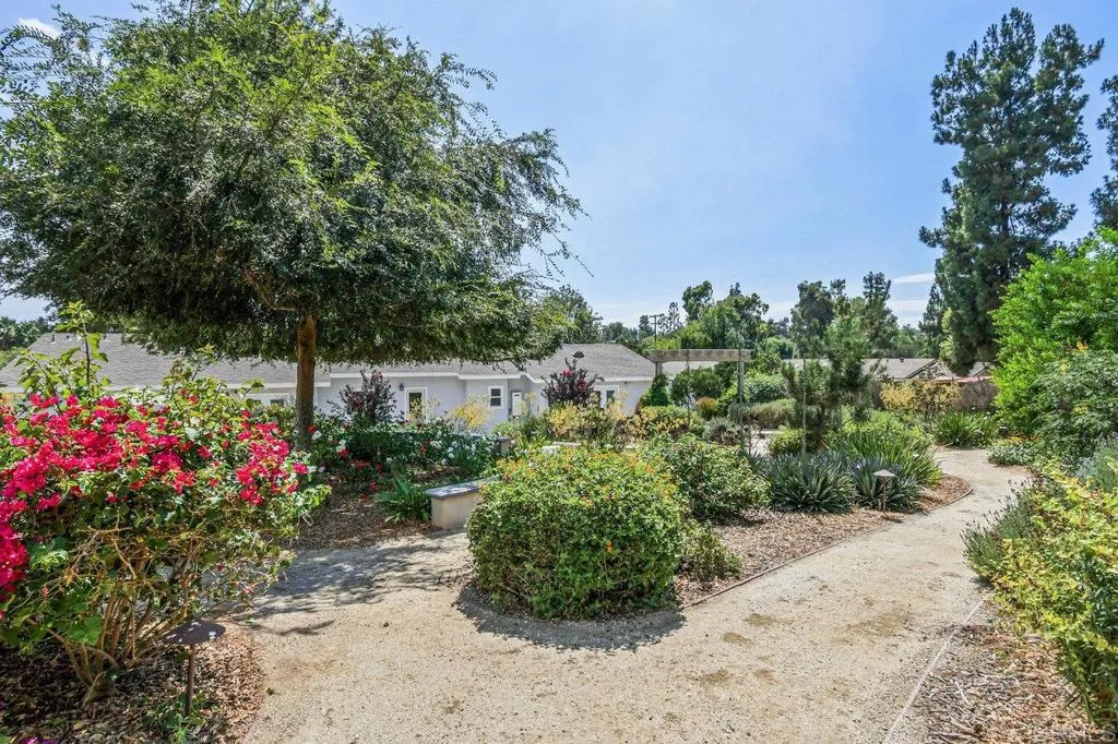 https://cdn.realtyfeed.com/cdn/127/306528958/81e6cdad998510d8473ee41725200c39.webp