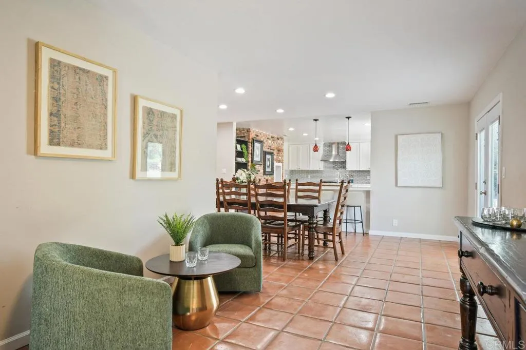 https://cdn.realtyfeed.com/cdn/127/306528958/c2788c2f36f5c495388d1fdd75536b5b.webp