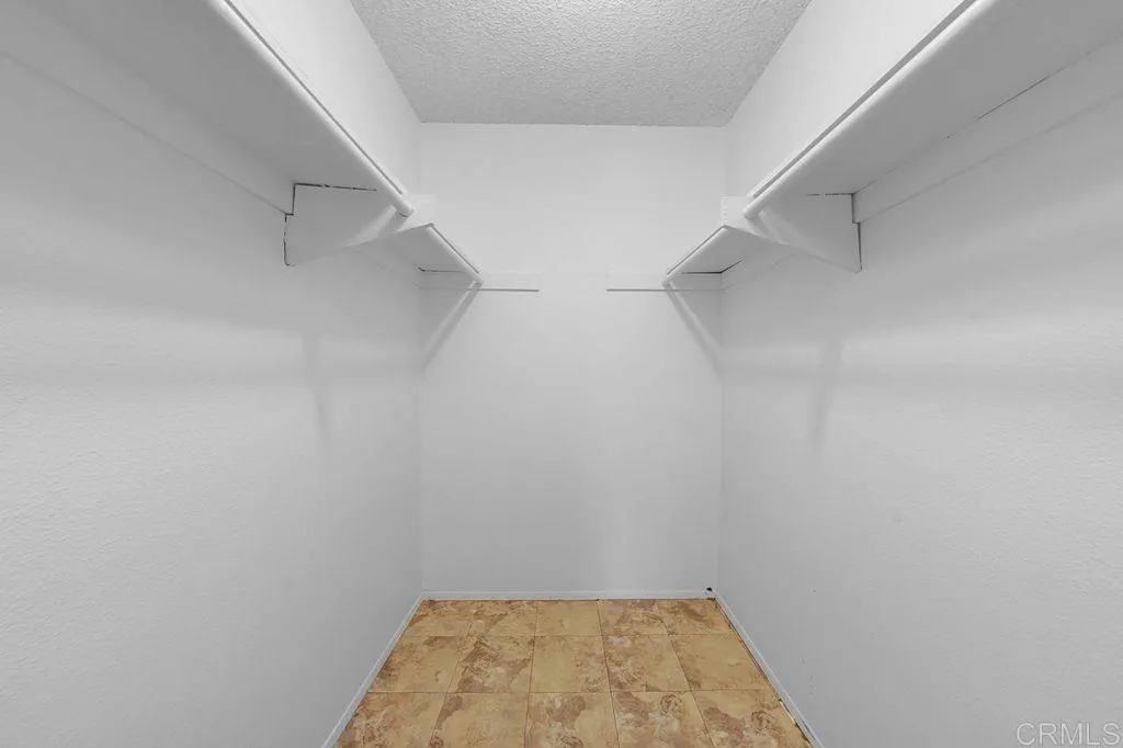 https://cdn.realtyfeed.com/cdn/127/306528990/3a1a283108d035f56d577c8fbd48ec37.webp