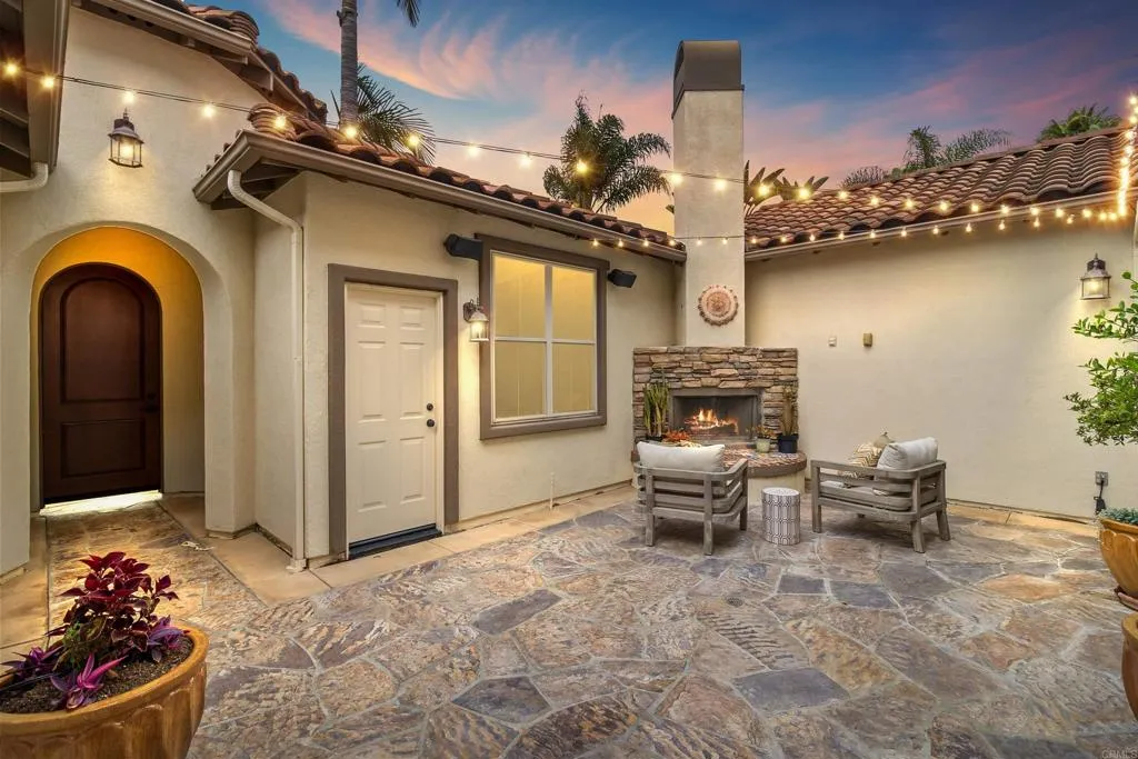 https://cdn.realtyfeed.com/cdn/127/306528992/9abf06b26a53fbecdc0030473cb0c990.webp