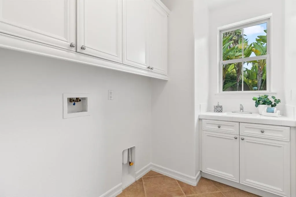 https://cdn.realtyfeed.com/cdn/127/306528992/e691db0dacd4725a19725d518010d918.webp