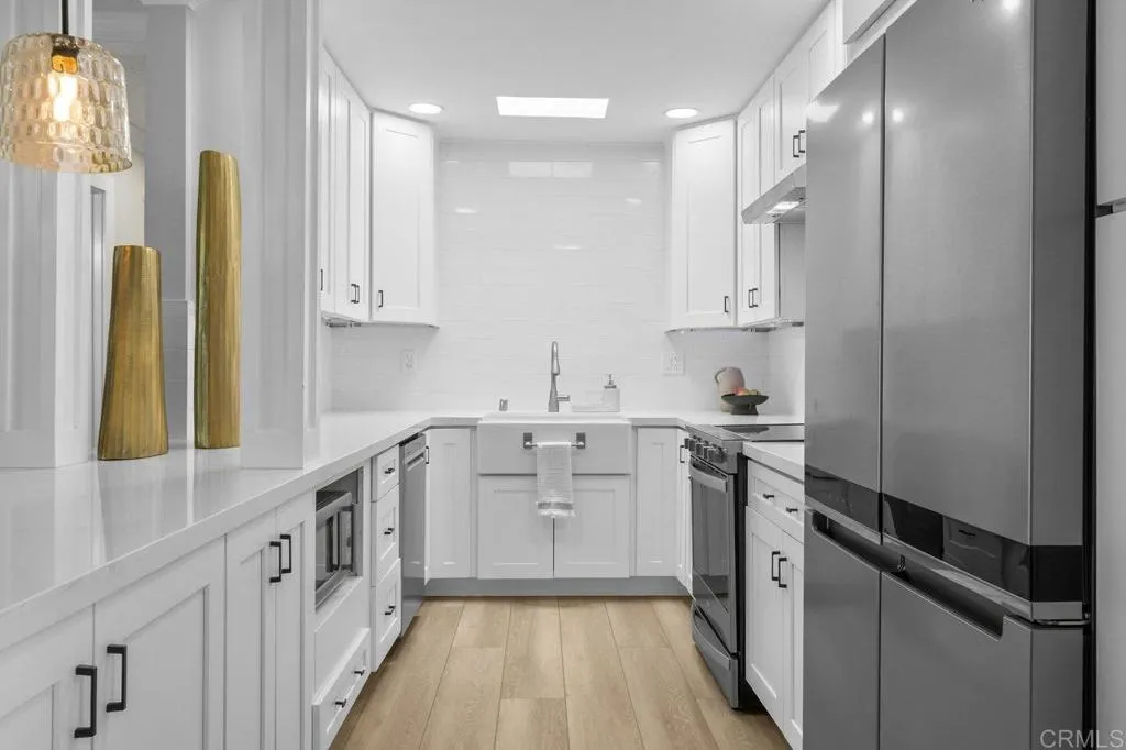 https://cdn.realtyfeed.com/cdn/127/306529022/8fc0f1626dfda46aedf032345e50a6db.webp