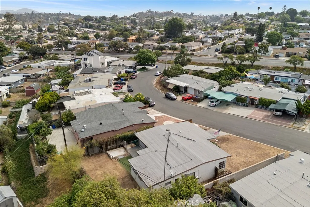 https://cdn.realtyfeed.com/cdn/127/306529109/4baeeac8126dfa7805dacf14b6e926af.webp