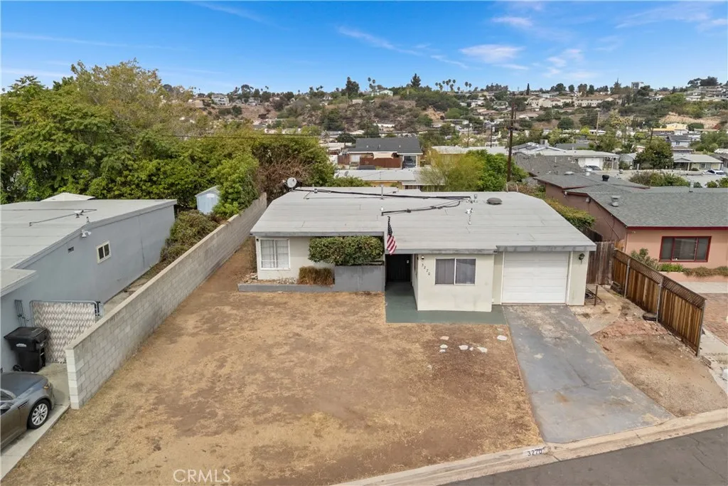 https://cdn.realtyfeed.com/cdn/127/306529109/72816ff3c8bbff299ffad68315dbb718.webp