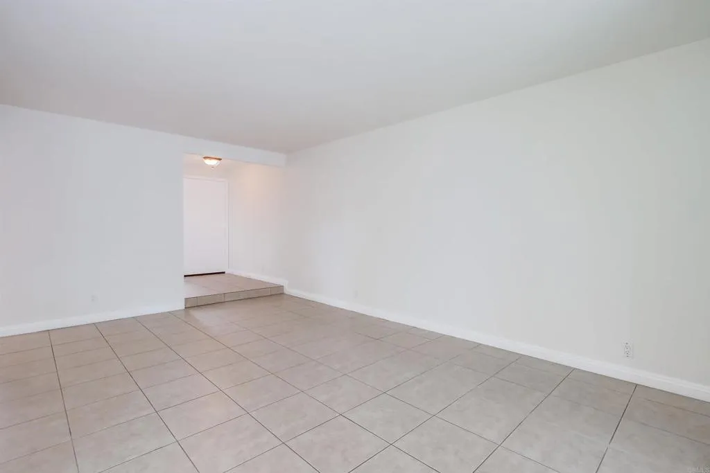 Photo #5: PTP2506524 Listing 