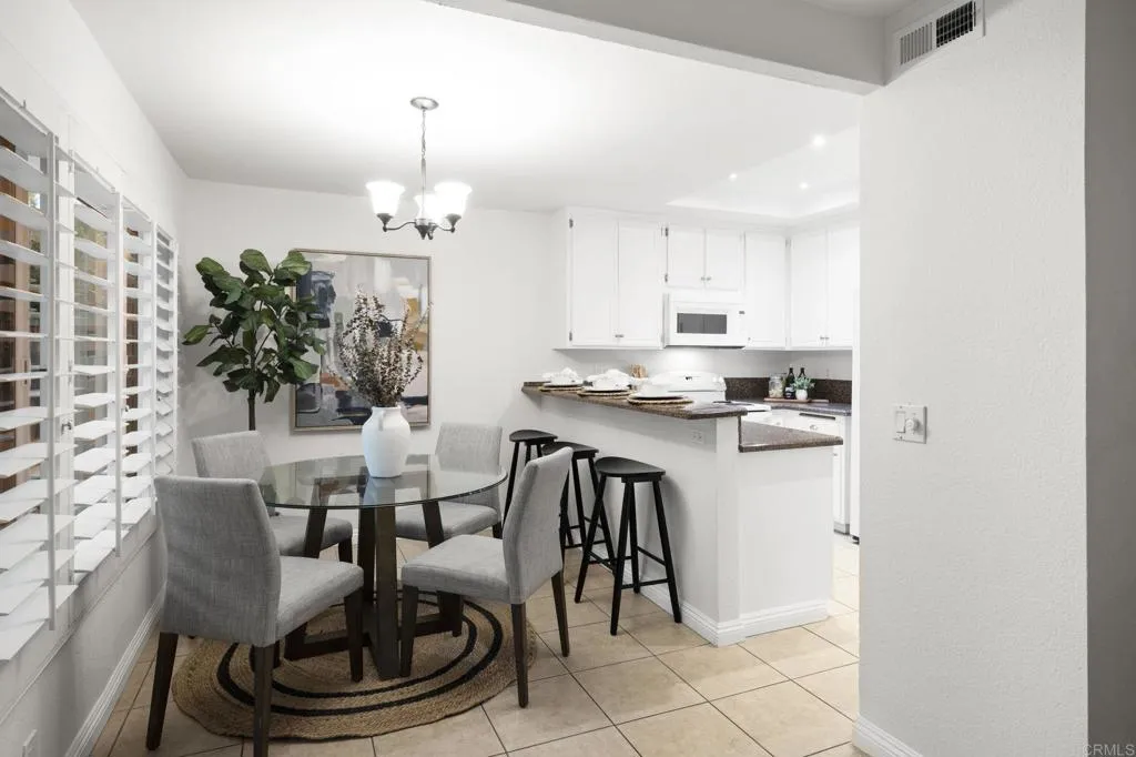 Photo #11: PTP2506524 Listing: Photo #11