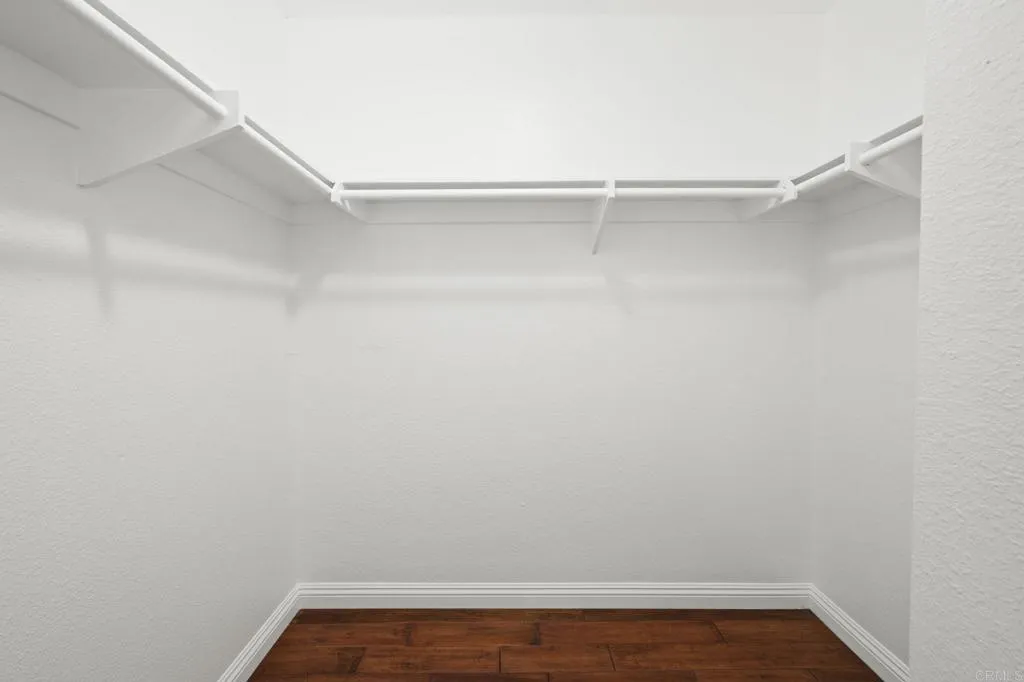 https://cdn.realtyfeed.com/cdn/127/306529136/704ef62ec75543c477b414dacc91efe1.webp