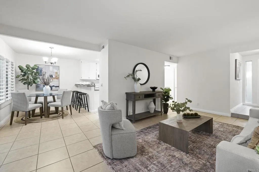 https://cdn.realtyfeed.com/cdn/127/306529136/98210cc4bc6c9913a3045abf3b570c9f.webp