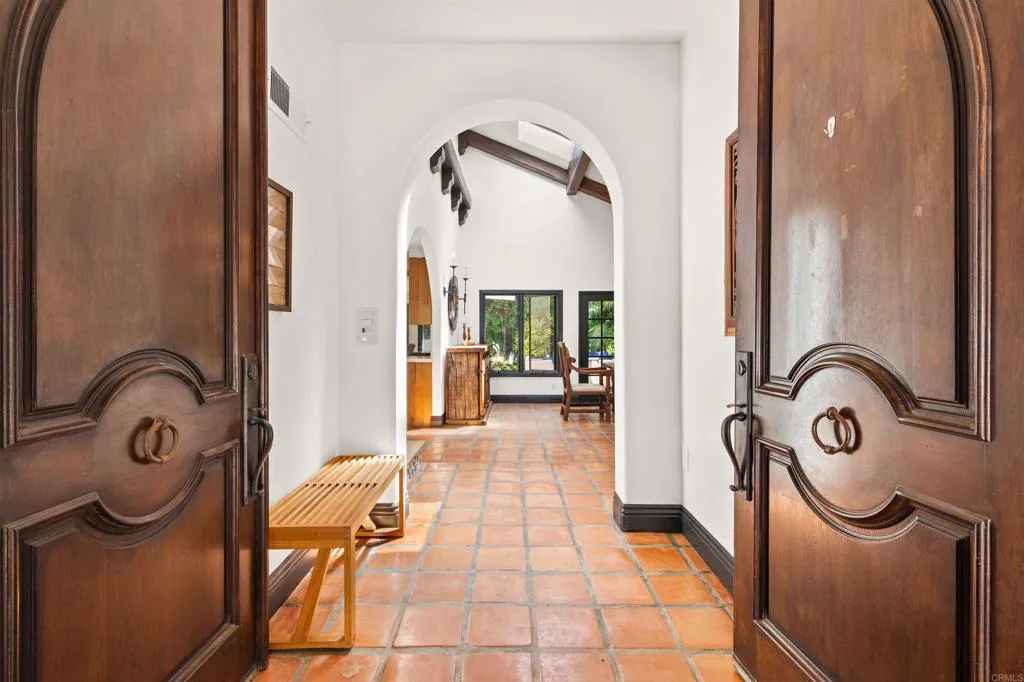 https://cdn.realtyfeed.com/cdn/127/306529138/2802575bba6392a6ef4b770f8d9ac439.webp