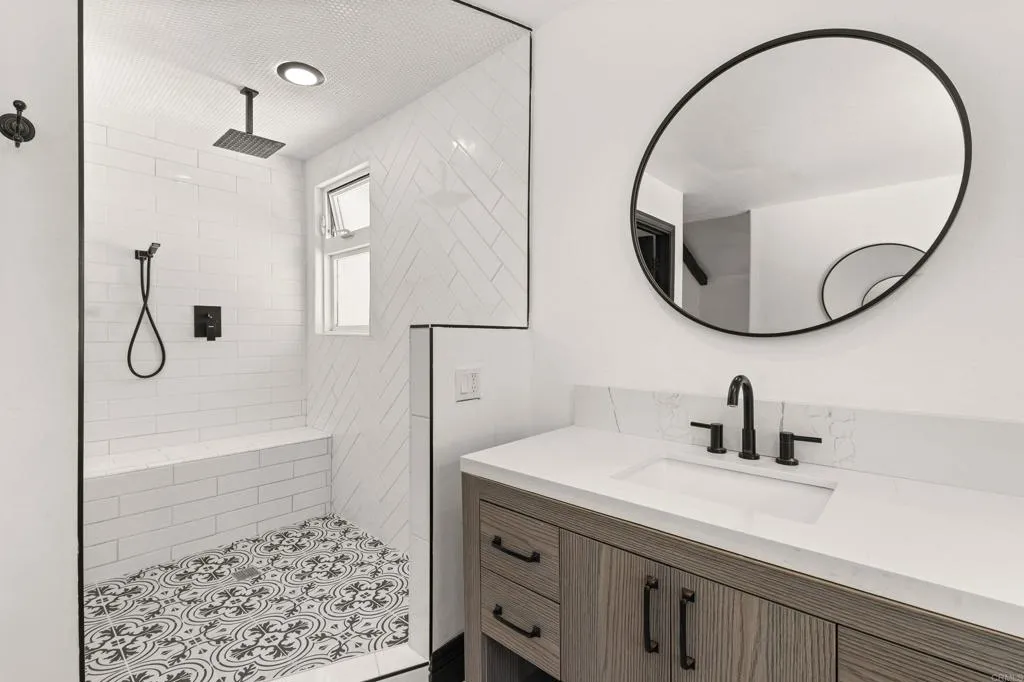 https://cdn.realtyfeed.com/cdn/127/306529138/71de6d10d7505ad7affd6f57cee75aef.webp