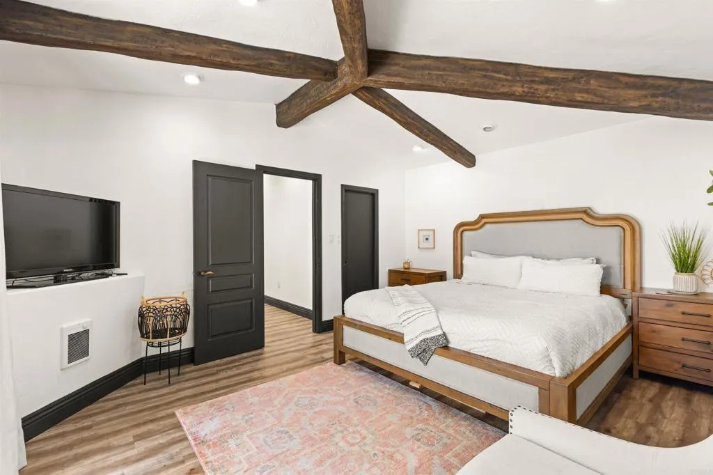 https://cdn.realtyfeed.com/cdn/127/306529138/8553355ffbc5ad383255d621306af588.webp
