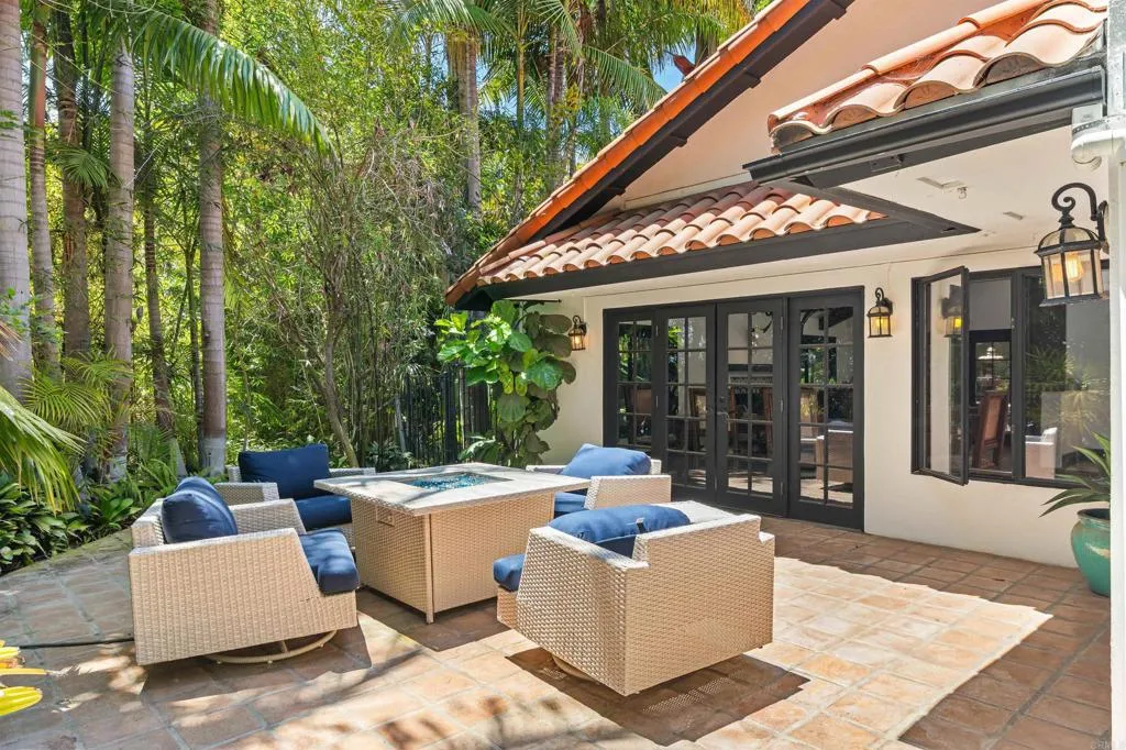 https://cdn.realtyfeed.com/cdn/127/306529138/b94b7497037f79e025ea3f6cee5b15f5.webp