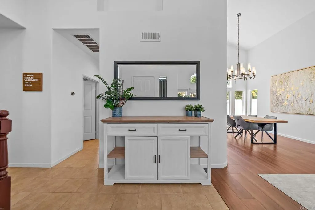 https://cdn.realtyfeed.com/cdn/127/306529144/12ba2158e625b73a8a0b34f3e66f84c7.webp
